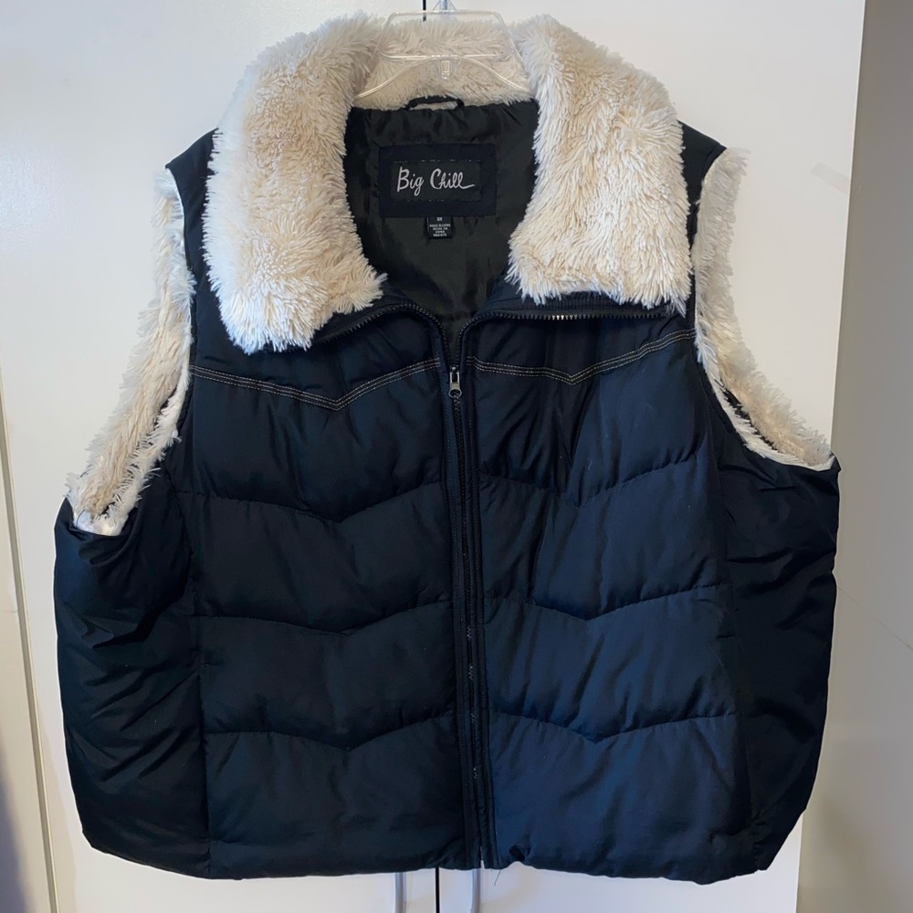Black Puffer Vest with Cream Soft Lined Collar